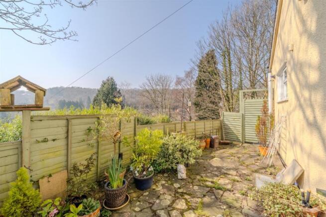 12 Lower Leigh Road-14.jpg