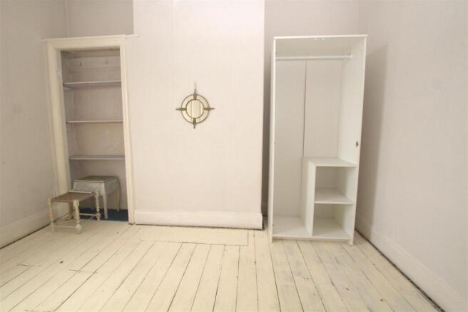 FRONT BED.jpg