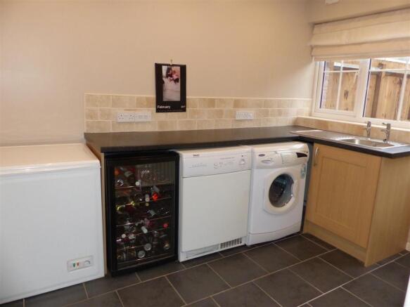 UTILITY ROOM.JPG