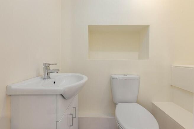 Ensuite W.C.