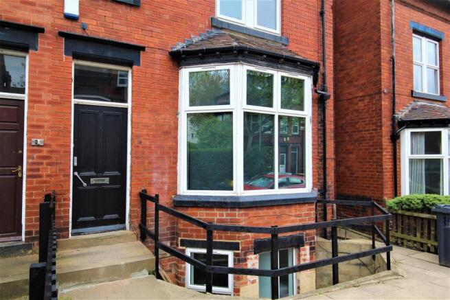 6 bed Terraced to rent Image 6