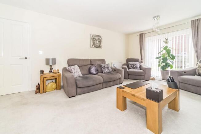 Lounge 1