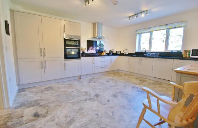 Kitchen/Breakfast