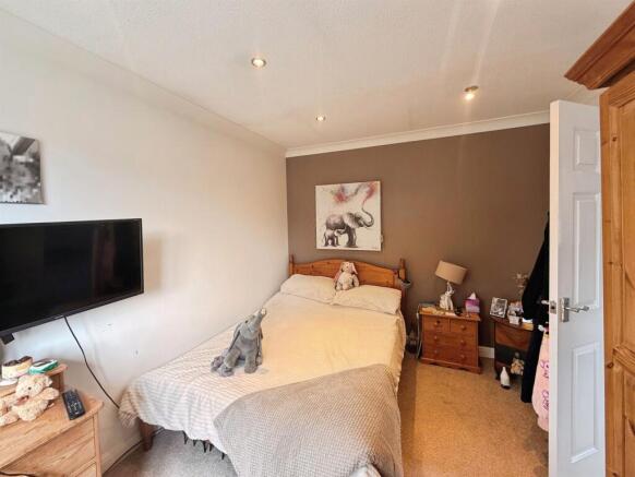 3 bed Detached for sale Image 10