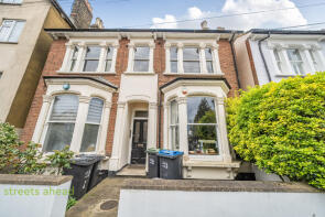 Flat 2, 10, High View Road, Upper Norwood, London SE19 3SS