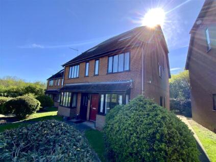 Bergamot Gardens, Walnut Tree, Milton Keynes