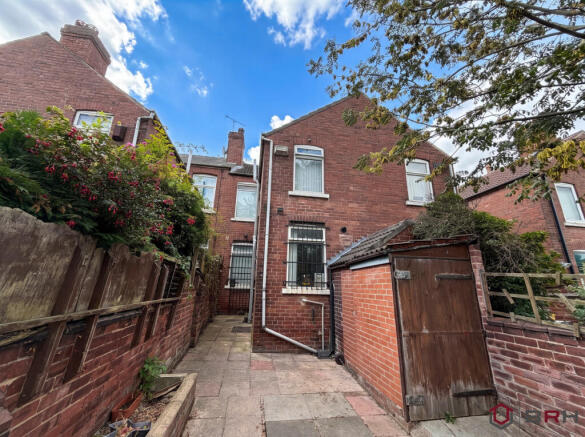 5 bed Terraced for sale Image 12