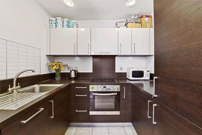 Oxley Square, Bow E3