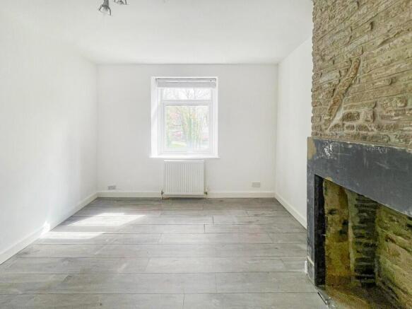 2 bed Detached for sale Image 12