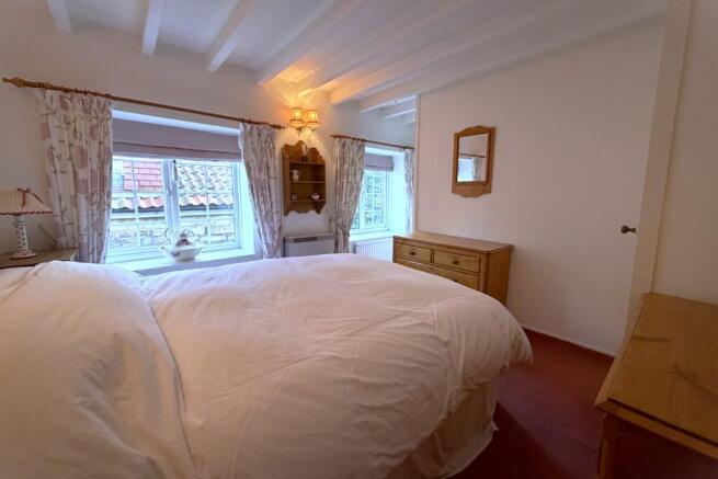 2 bed Semi-Detached for sale Image 9