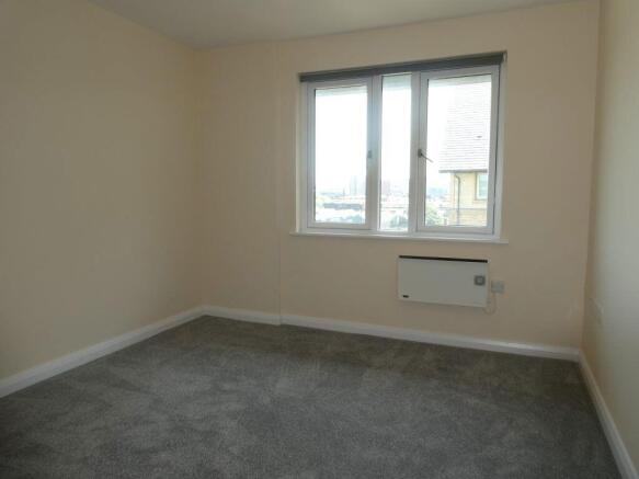 2 bed Apartment to rent Image 7