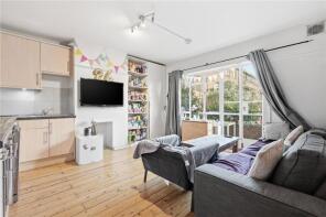 19, Lane Court, Bolingbroke Grove, London SW11 6EW