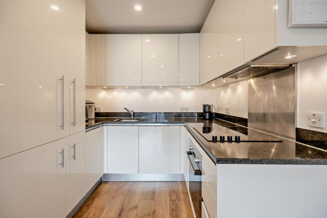 8542514-interior21-800