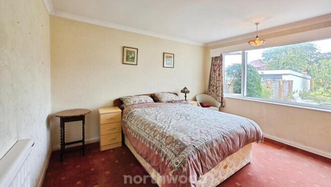 3 bed Bungalow for sale Image 8