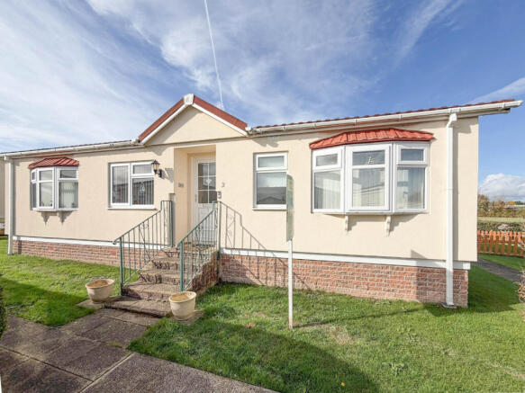 2 Bedroom Park Home for Sale