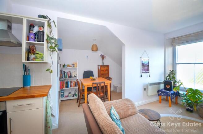 Sitting Room/Kitchen