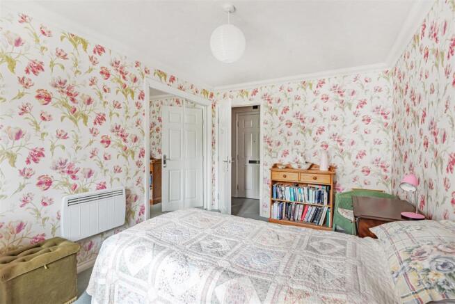 Bedroom (2).jpg