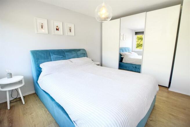 Bedroom One (2).JPG