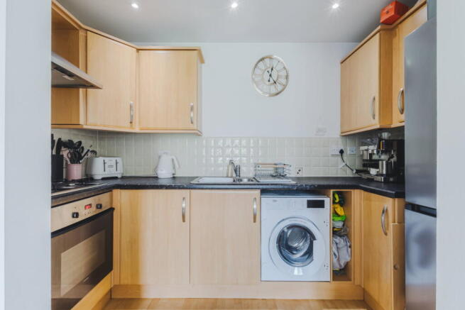 Ely Court, Wroughton, Swindon, SN4 9JP photo 4