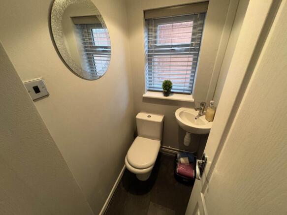 3 bed Detached for sale Image 10