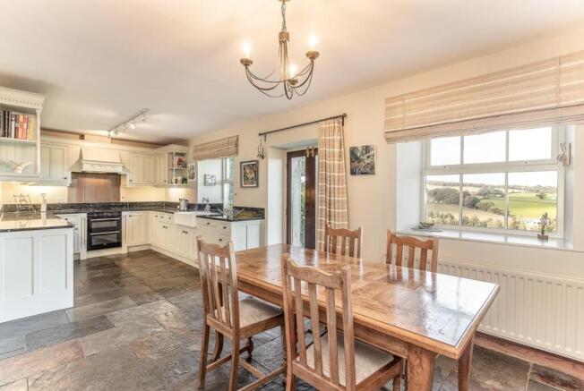 Dining Kitchen - A.jpg