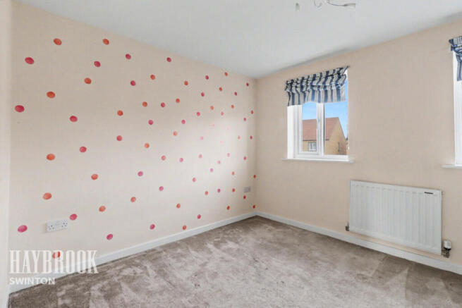 3 bed Semi-Detached for sale Image 6