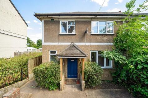 Banstead Road, Caterham, CR3