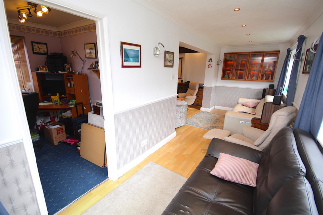 Enlarged Lounge