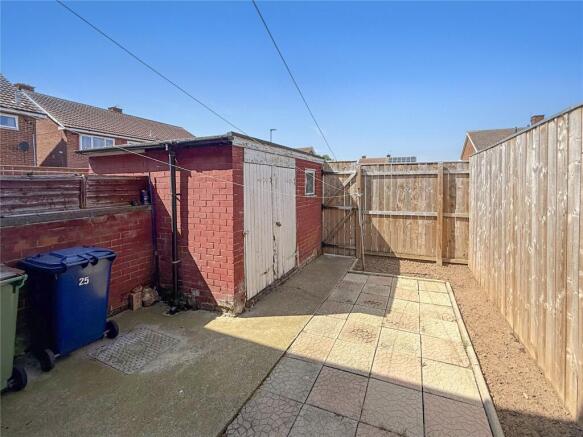 3 bed Terraced for sale Image 8