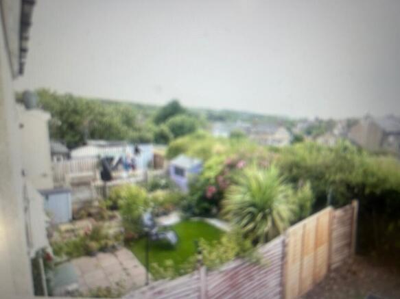3 bed Semi-Detached for sale Image 6