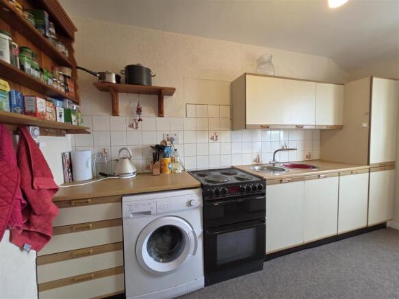 Kitchen 8.jpg