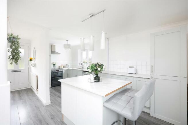 21 Allington Way 13.JPG