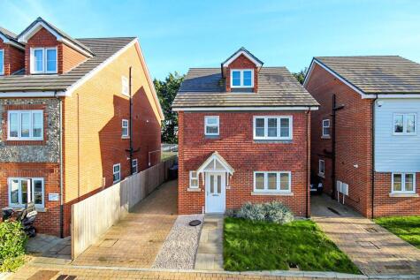 Quiet Waters Close, Angmering, BN16