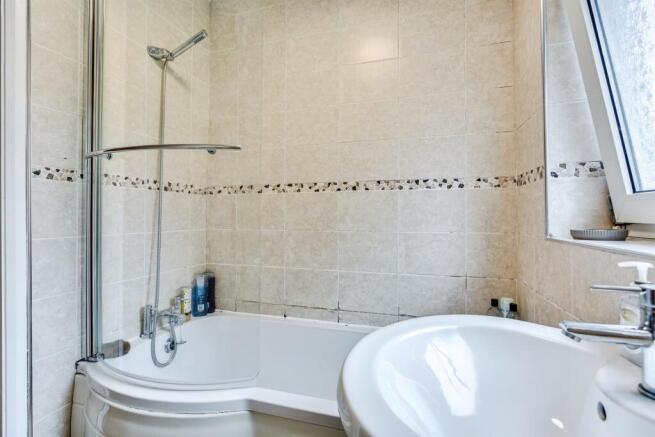 3 bed Semi-Detached for sale Image 9