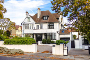 54, Chalkwell Avenue, Westcliff-on-sea SS0 8NN