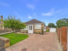 16, Carr Manor Croft, Moortown, Leeds LS17 5DP