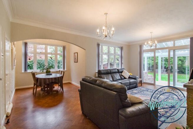 Sitting dining room