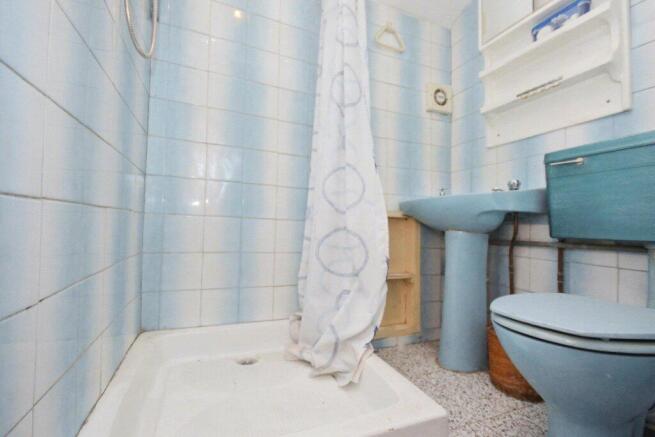 4 bed Terraced for sale Image 12