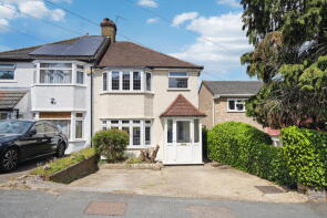 2, Vivian Close, Watford WD19 4PQ