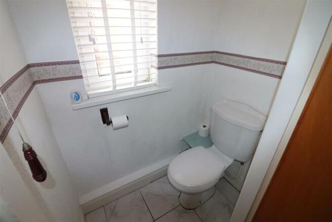 SEPARATE WC