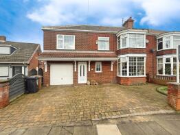 2, Wroxton Avenue, Middlesbrough TS5 7AG