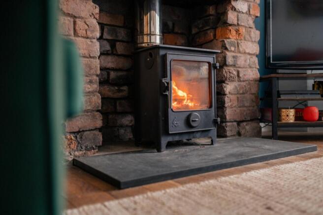 Call 02920 454555 to secure your viewing_7