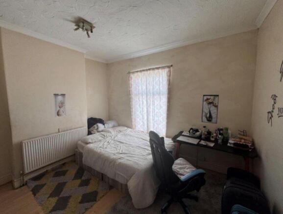 2 bed Terraced for sale Image 8
