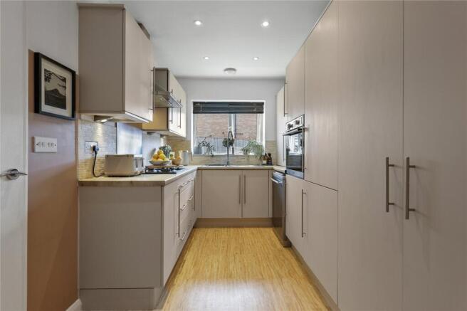 3 bed Semi-Detached for sale Image 4