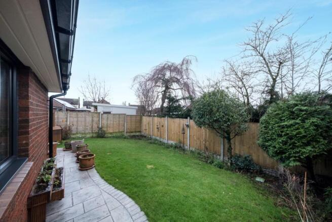 110 Heath lane-029.JPG