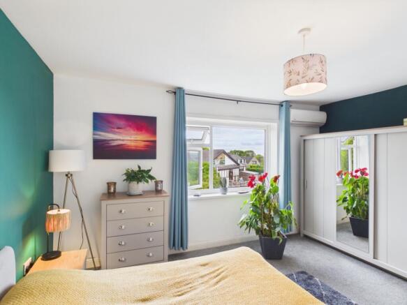 3 bed Terraced for sale Image 10