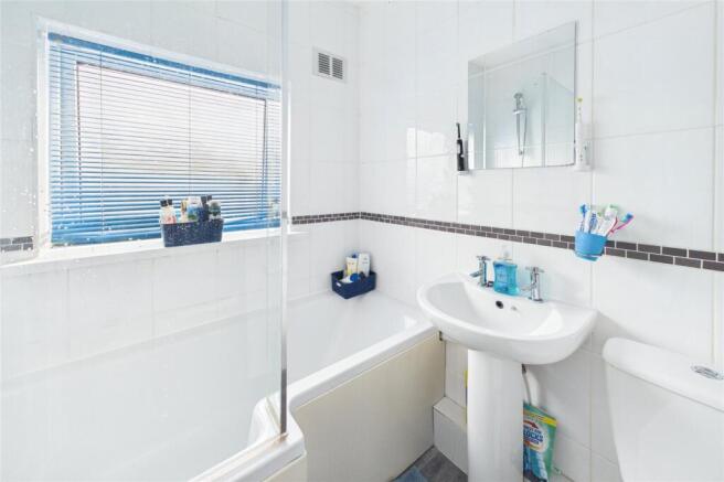 3 bed Semi-Detached for sale Image 9