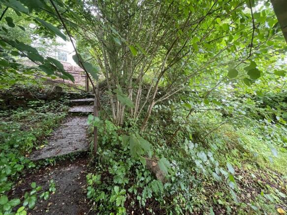 Parking area to rear of property