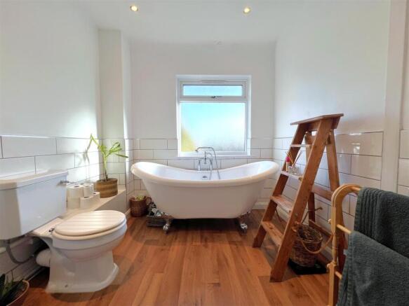 bath 2.jpg