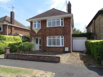Hillward Close: Orton Longueville